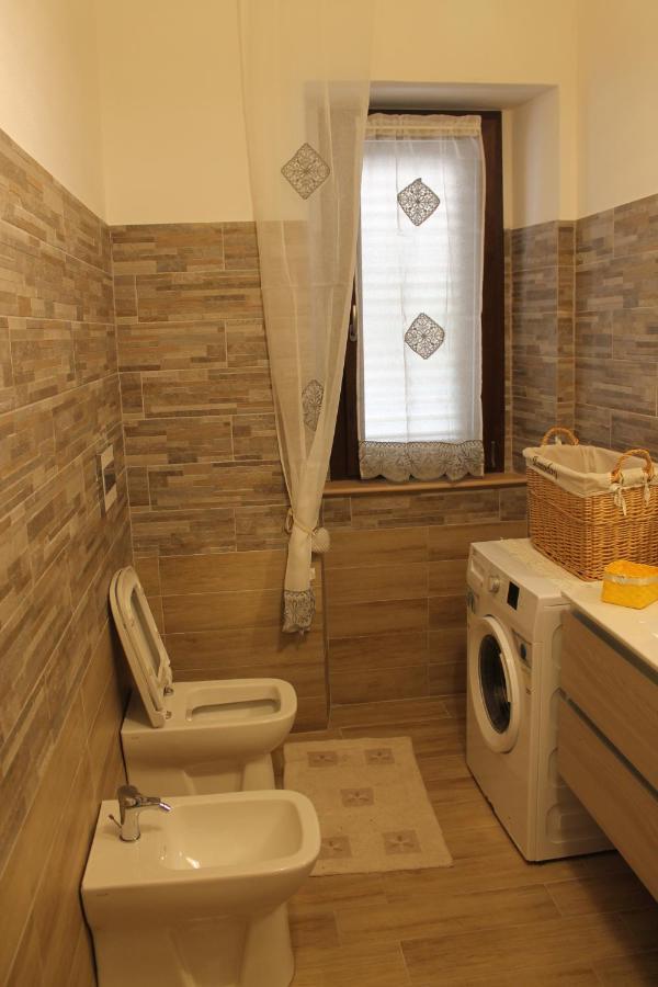 Casa Vacanze Nonna Nunzia Villa บอซา ภายนอก รูปภาพ